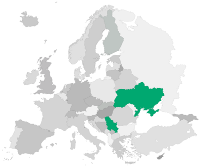 Karte Europas mit grüner Hervorhebung der Ukraine und Serbien